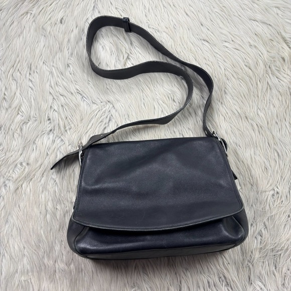 Vintage Coach Legacy Black Leather Saddle Crossbody Bag Flap K2P-9332 - Picture 1 of 11
